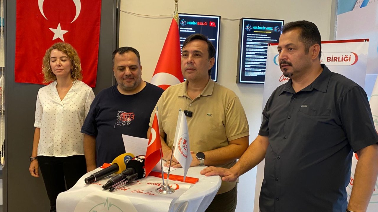 Hekim Birliği’nden Net Mesaj: “Hekimin Yanında Olmayan Yönetici İstemiyoruz”