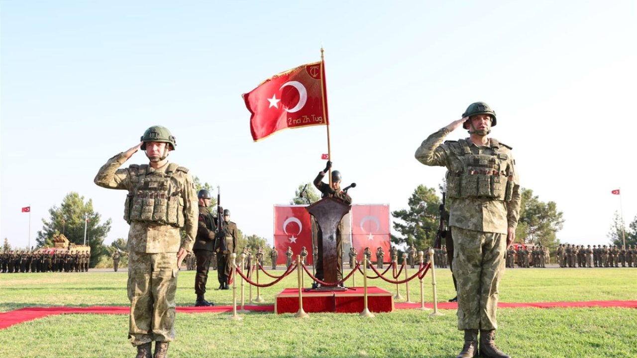 Kahramanmaraş’ta Sancak Teslim Töreni! Yeni Tugay Komutanı Göreve Başladı