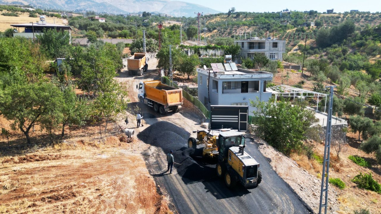 Dulkadiroğlu’nda sıcak asfalt çalışmaları devam ediyor!