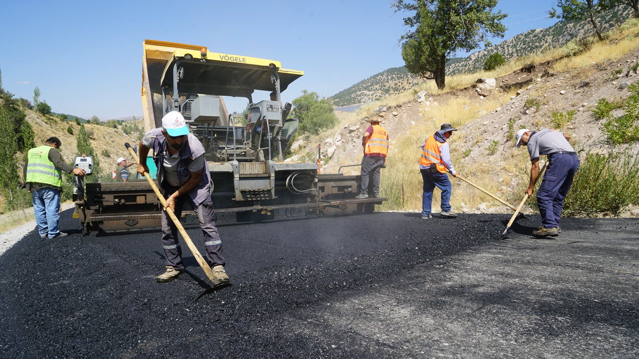 Göksun Kırsalına 12 Milyonluk Yol Yatırımı!
