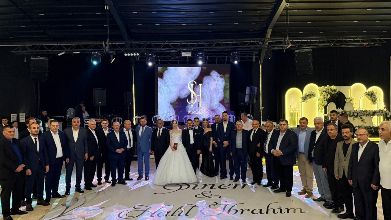 Kır Ailesinin Mutlu Günü!