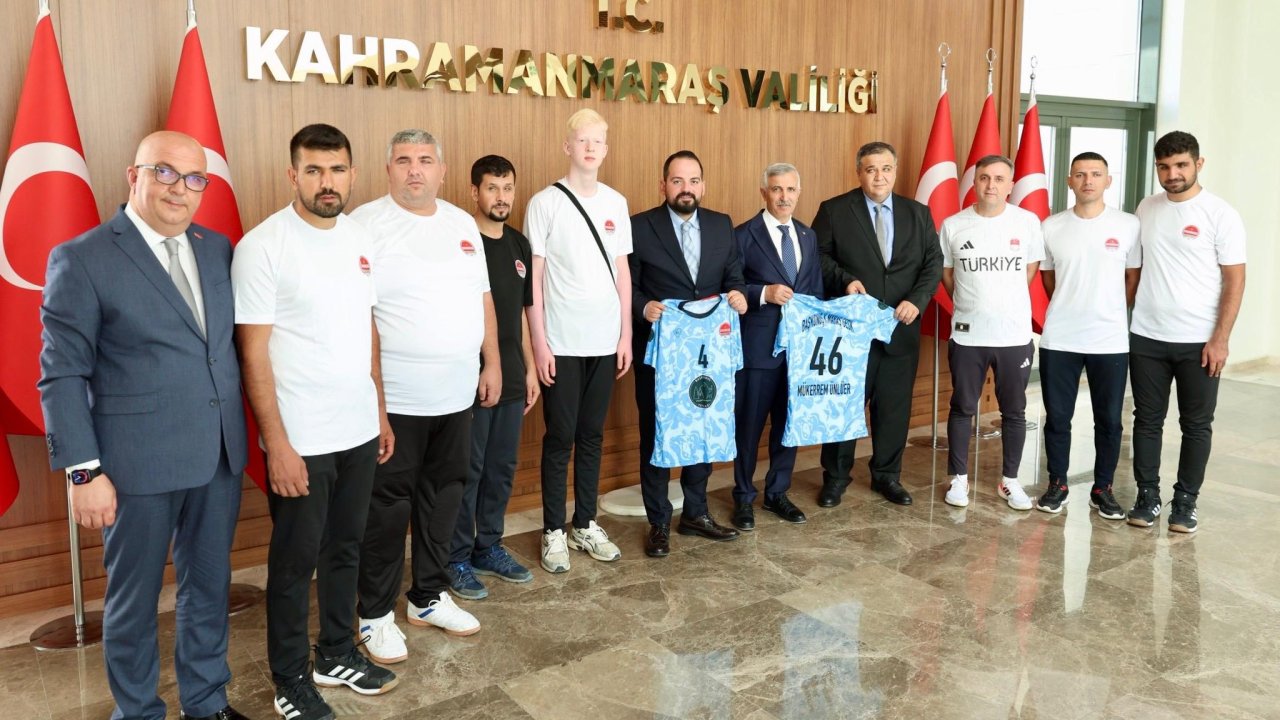 Vali Ünlüer: “Başarılarınız Hepimize Gurur Veriyor”