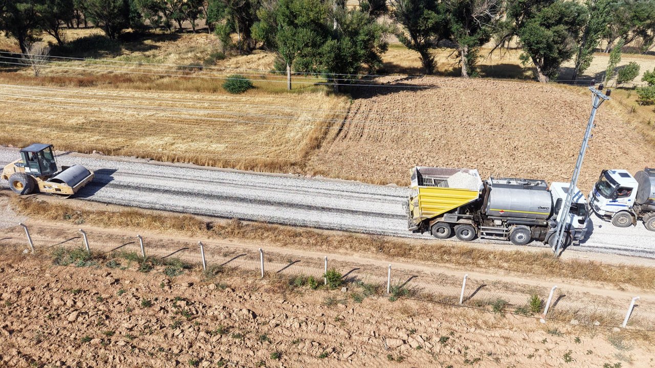Büyükşehir, Afşin’de Kırsal Mahallelerin Ulaşımını İyileştiriyor!