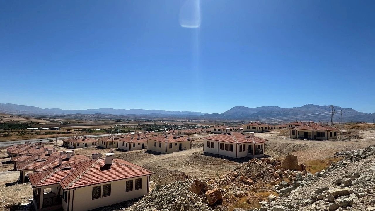 Başkan Kıraç Duyurdu: Erçene Mahallesi Doğalgazla Isınacak!