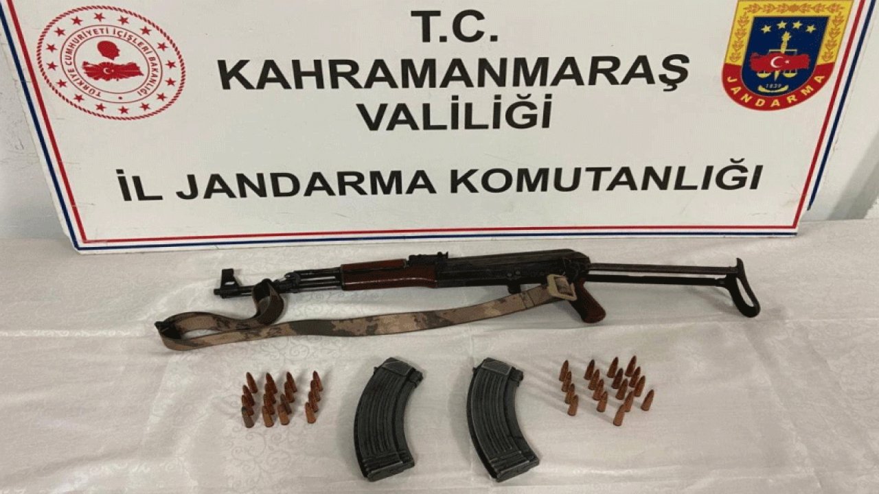Kahramanmaraş’ta Kalaşnikof ve Kaçak Tütün Ele Geçirildi