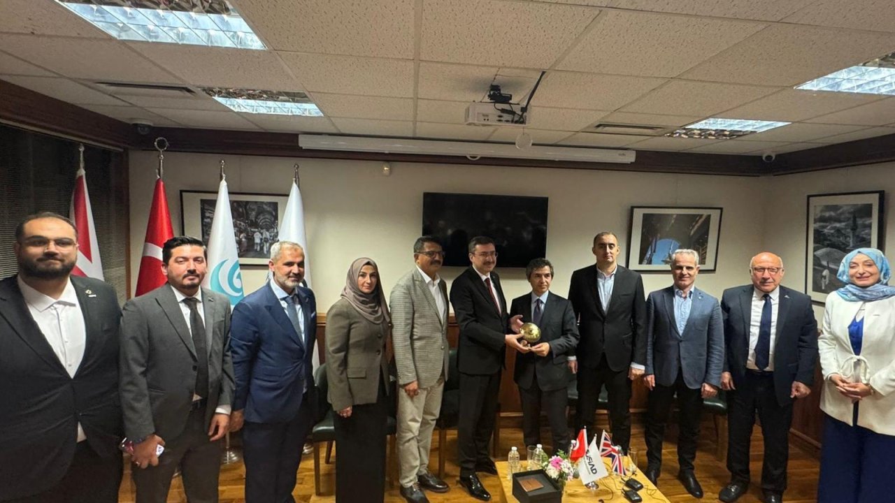 Londra’da “Türkiye–İngiltere Yatırım Köprüsü” Paneli