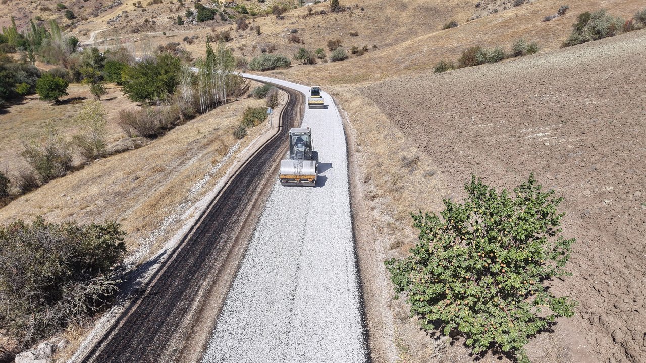 Afşin Kırsalında Dokuztay’ın Yolu Yenilendi!