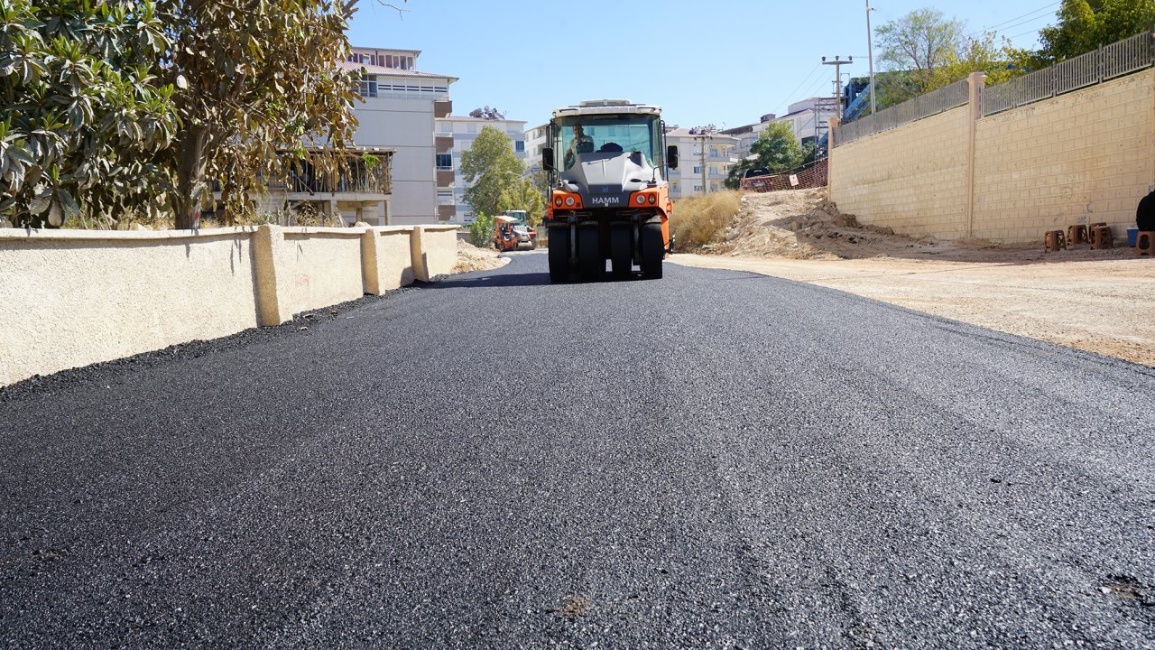 Büyükşehir’den Pazarcık’ta Biten Altyapının Ardından Asfalt Hamlesi!