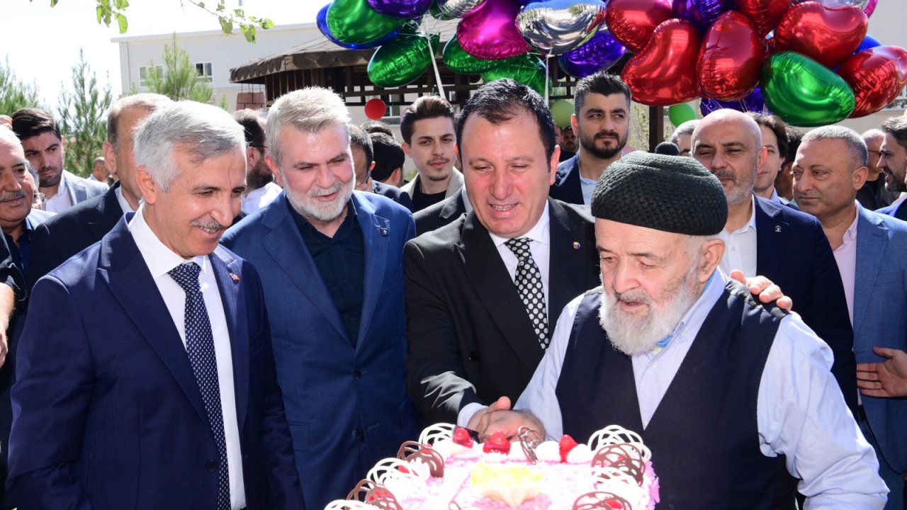 Ulu Çınarların Ellerinden Sevgiyle Dokunan Ürünler Beğeni Topladı!