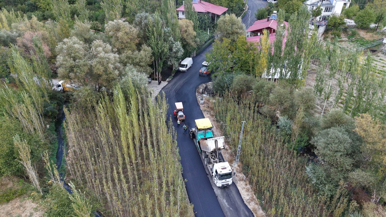 Çağlayancerit Kırsalında Asfalt Atağı!