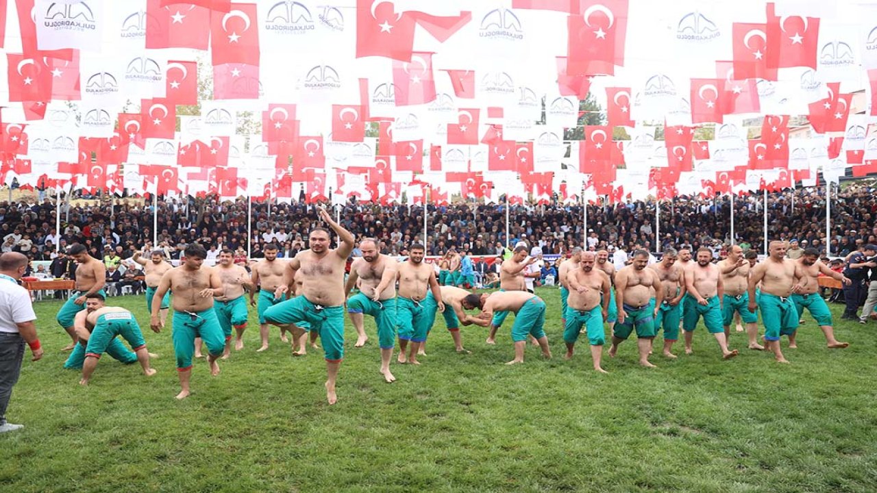 14. Geleneksel Bertiz Baydemirli Kısa Şalvar Güreş Festivali Coşkuyla Gerçekleştirildi