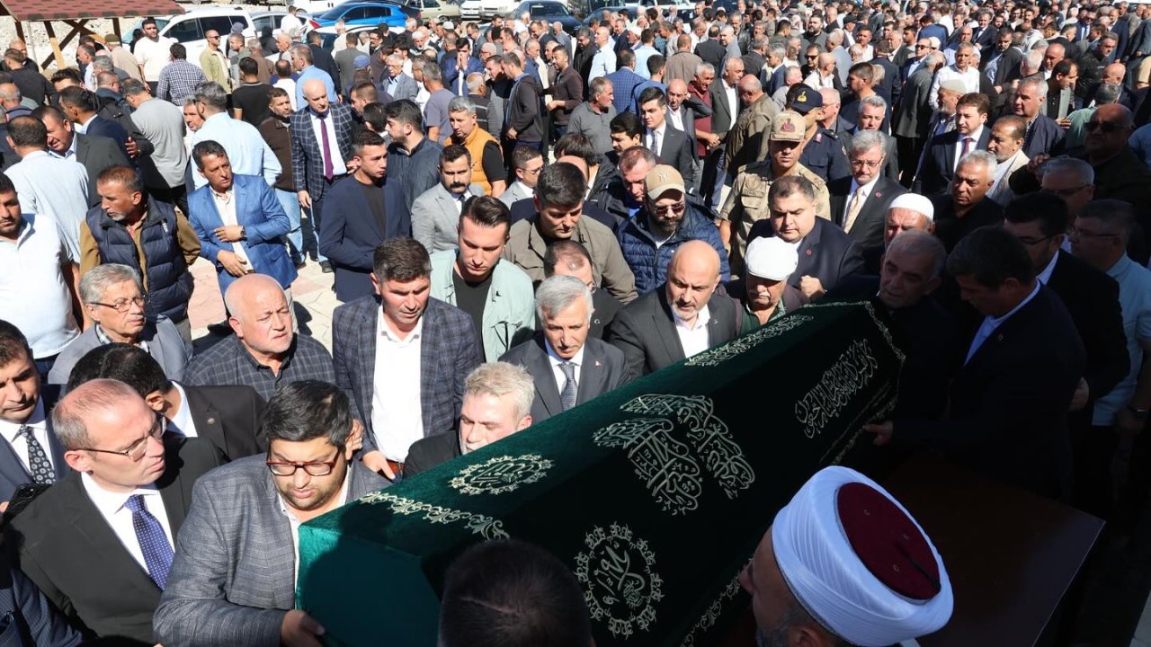 Başkan Mehmet Karaca'nın Acı Günü: Anne Sariye Karaca Son Yolculuğuna Uğurlandı