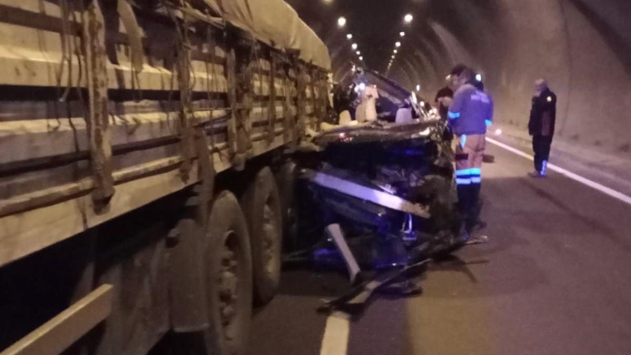 Kahramanmaraş’ta otomobil tıra arkadan çarptı: 1 ölü 4 yaralı