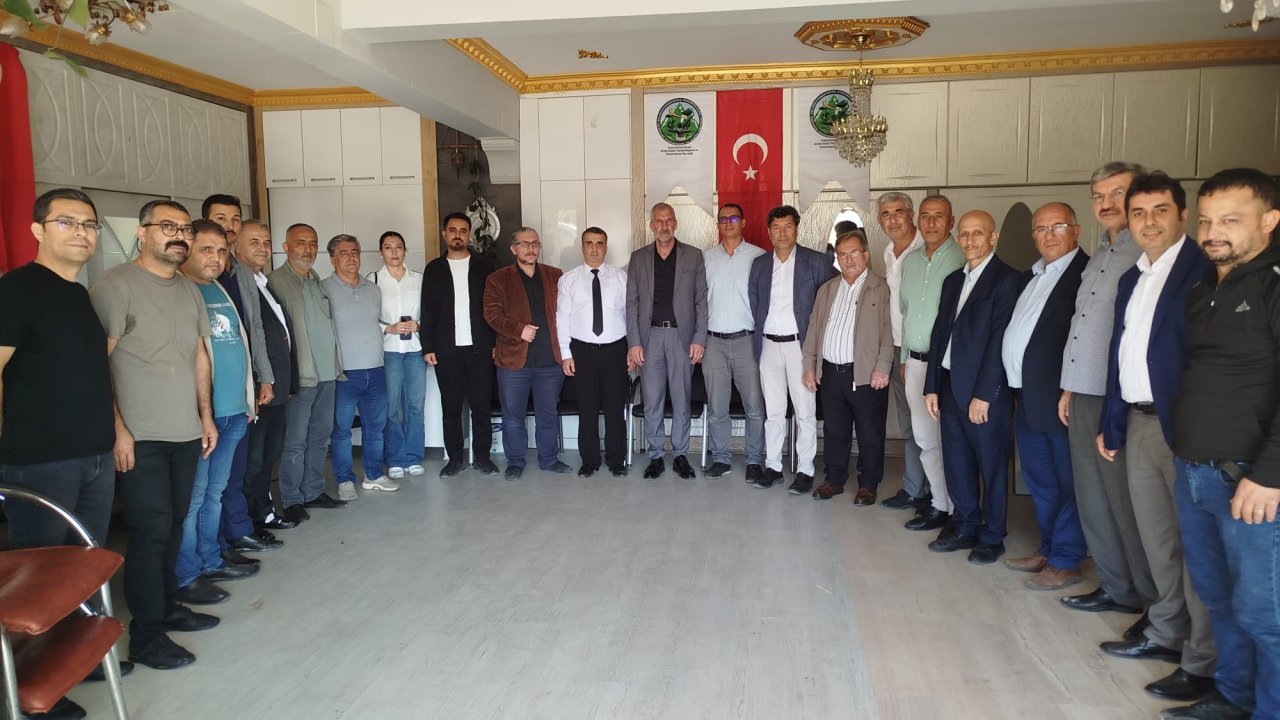 Kahramanmaraş Andırınlılar Yardımlaşma ve Dayanışma Derneği'nde Adem Kundakçı güven tazeledi!