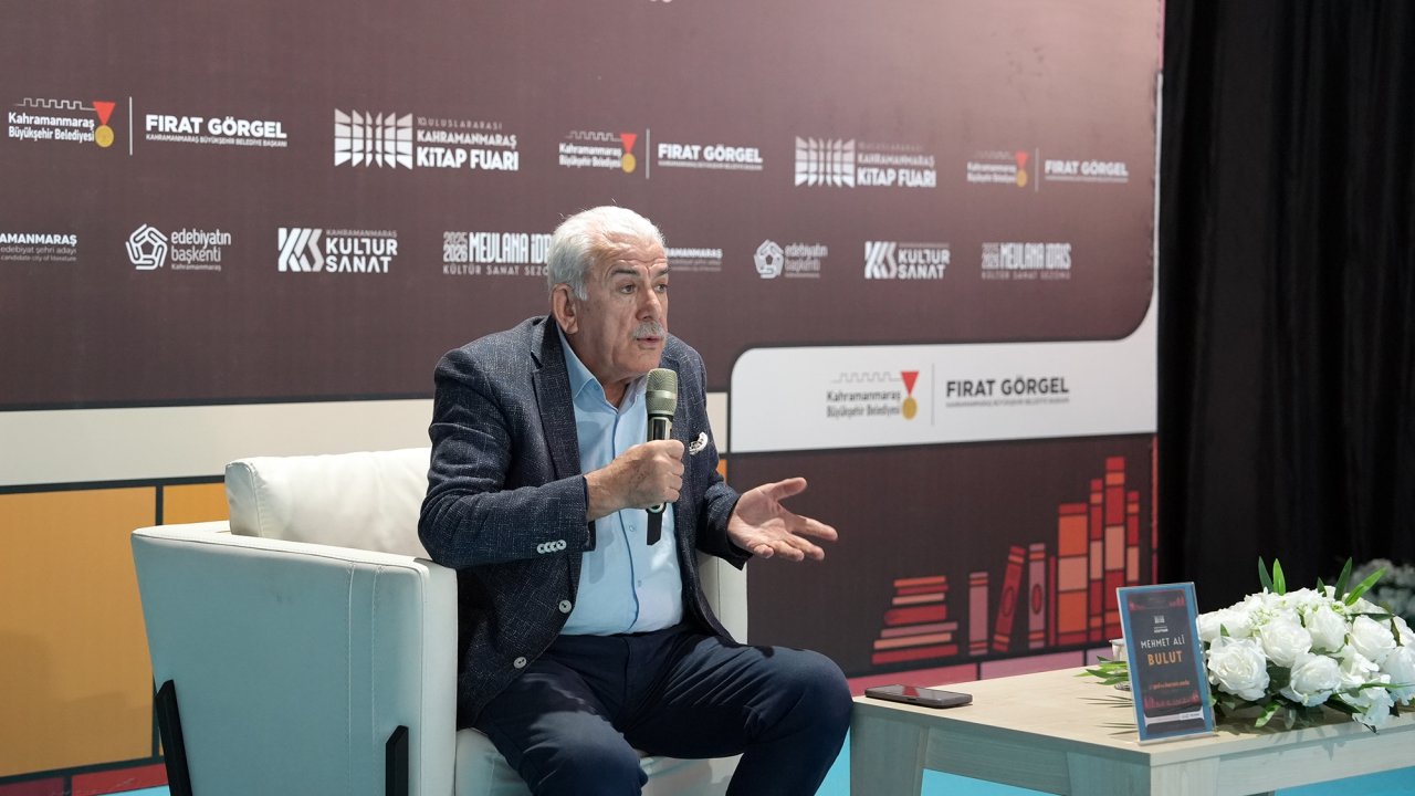 Mehmet Ali Bulut, Kitap Fuarı’nda “Modern Çağ ve İnanç” Konusunu Ele Aldı