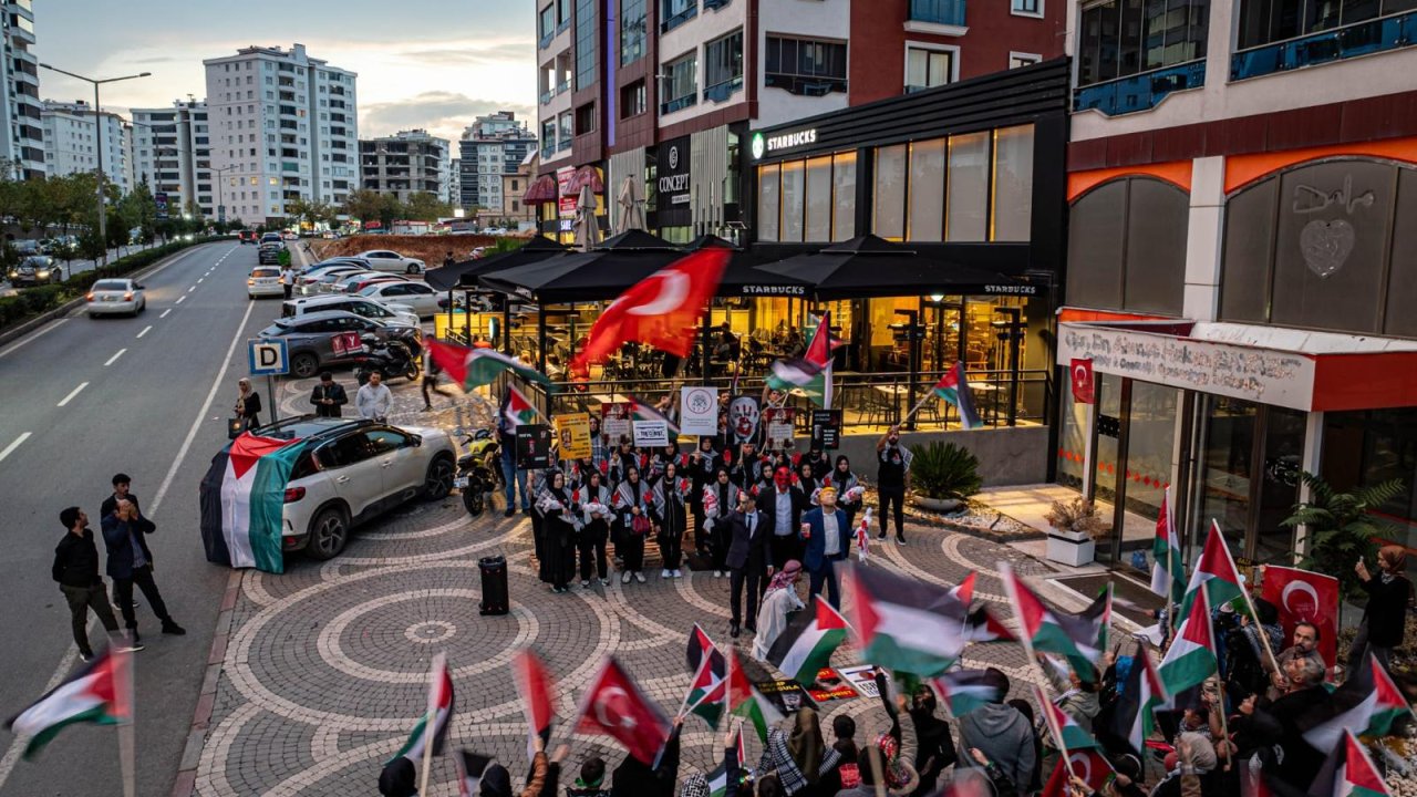 Kahramanmaraş’ta Filistin İçin Sessiz Nöbet!