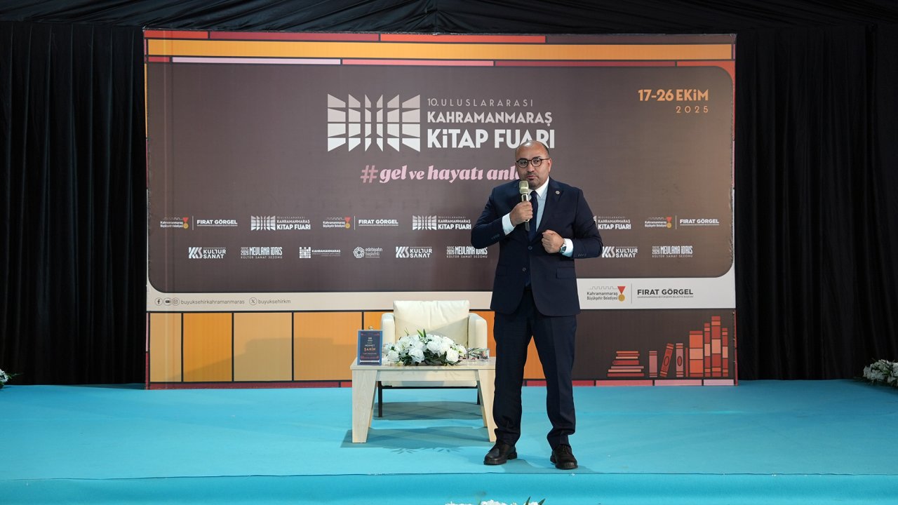 Milletvekili Şahin, Kitap Fuarı’nda “Türk Dış Politikası ve Ortadoğu” Konusunu Değerlendirdi