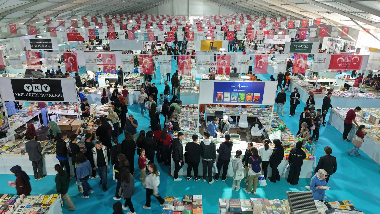 Kahramanmaraş’ta 410 Bin Ziyaretçi, 400 Yazar ve 150 Yayıneviyle Kültür Sanat Şöleni Yaşandı