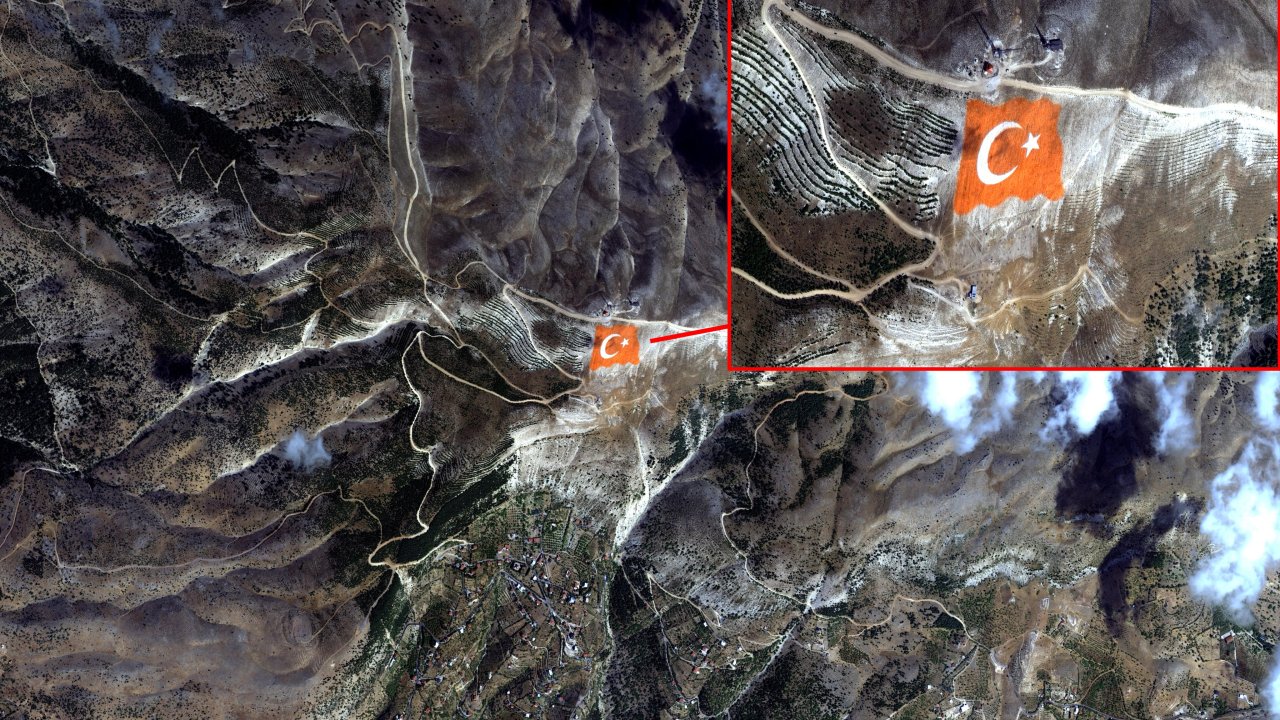 Kahramanmaraş’taki Dev Türk Bayrağı Uzaydan Görüntülendi! Göktürk-1’den Cumhuriyet Bayramı’na Anlamlı Kare