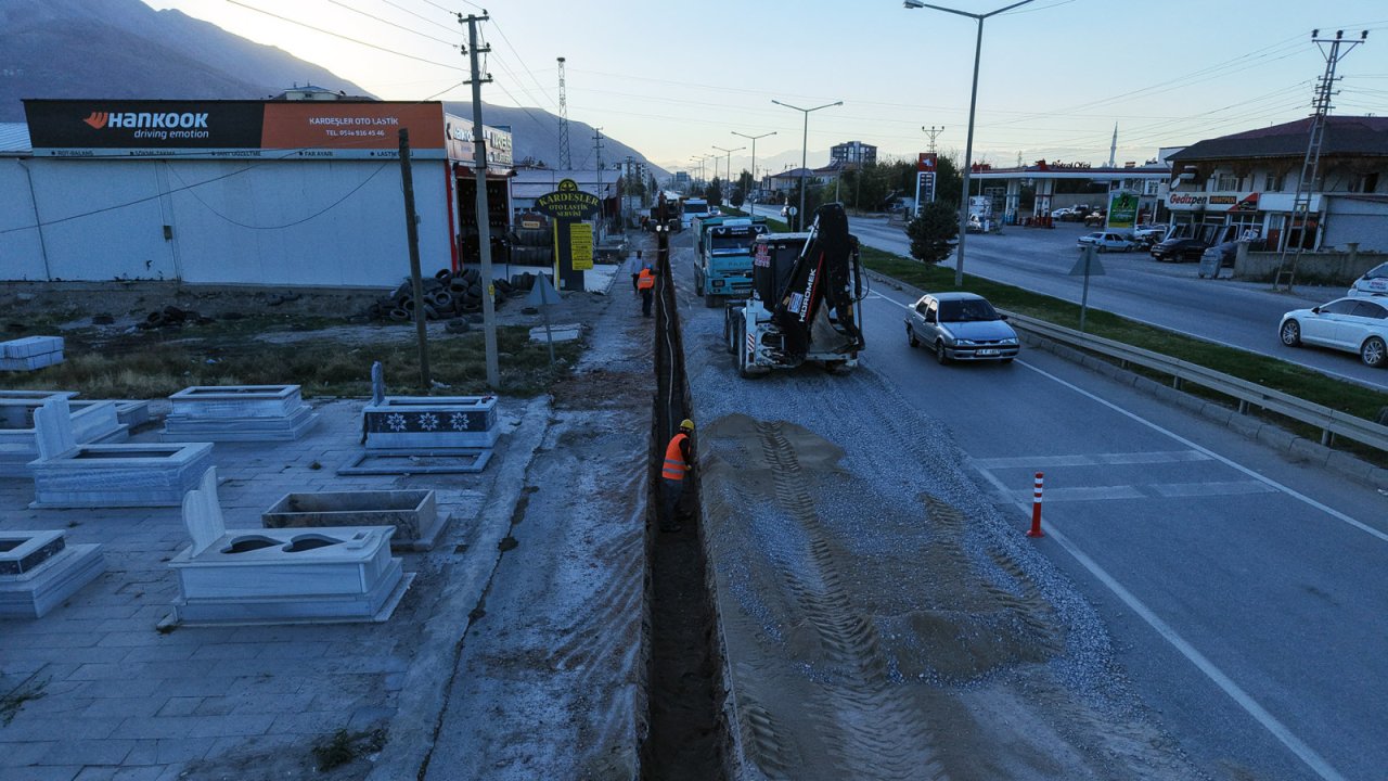 Elbistan’da 2 Mahallenin Daha İçmesuyu Sorunu Çözüme Kavuşuyor!