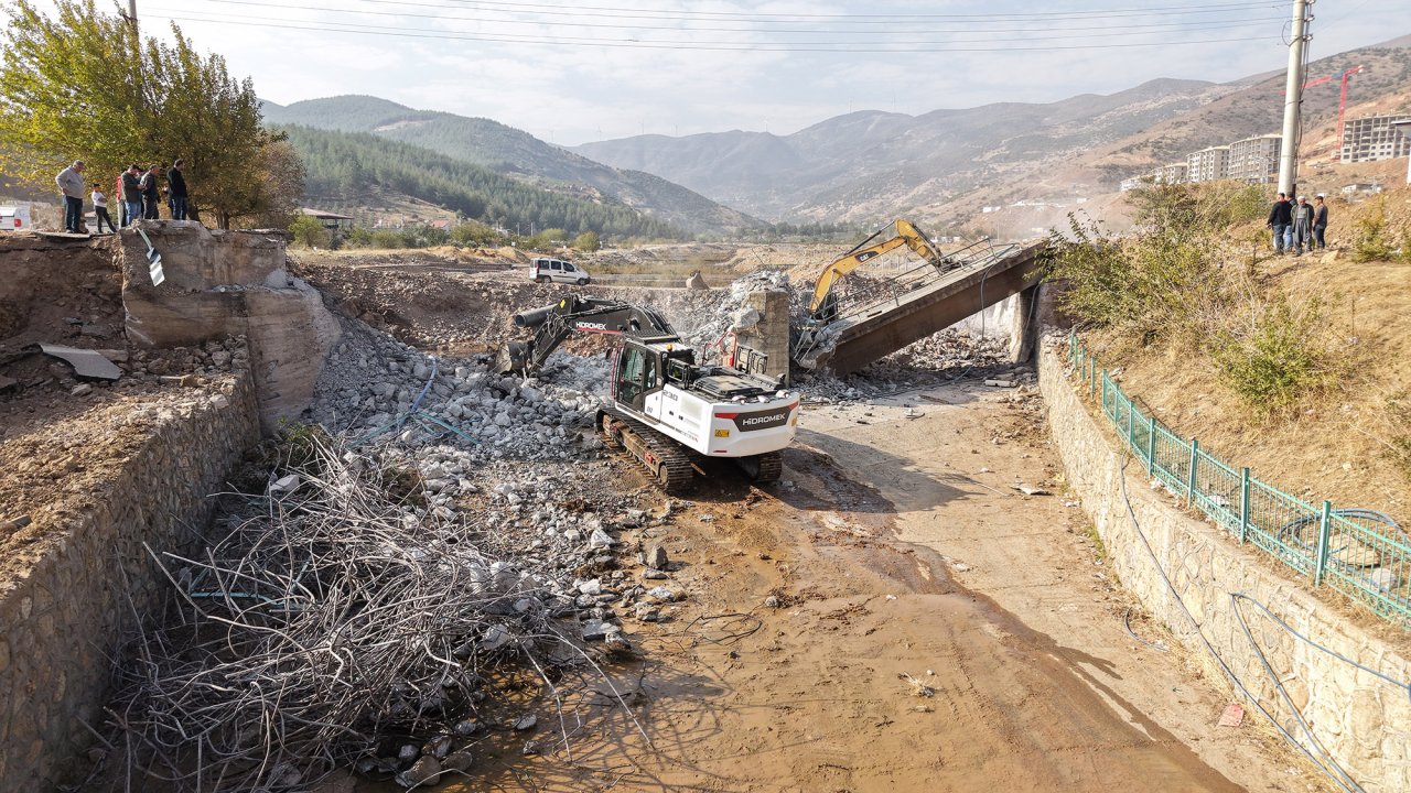 Kahramanmaraş’ta Şekeroba’ya yeni köprü!