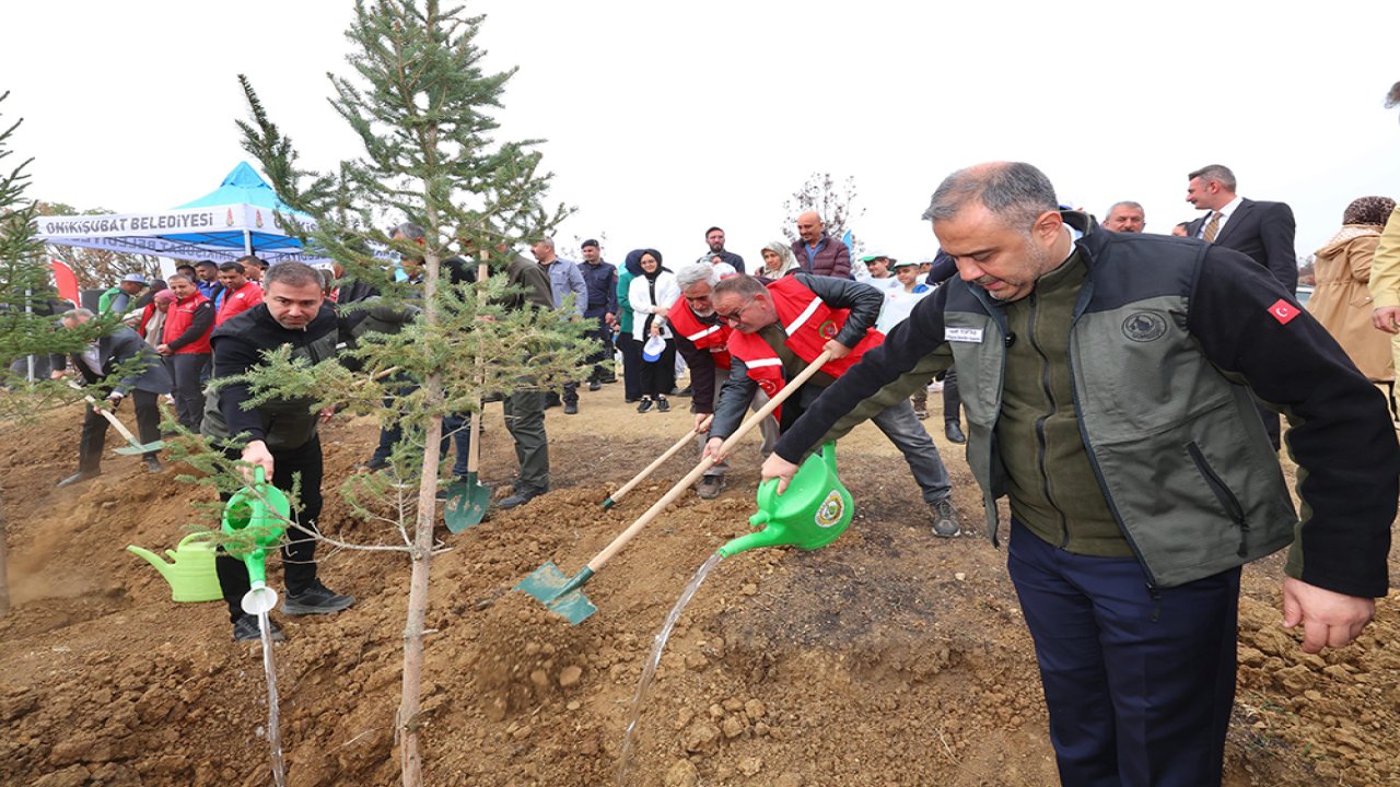 Onikişubat Belediyesi, Milli Ağaçlandırma Günü’nde yanan alanları yeniden yeşertti!