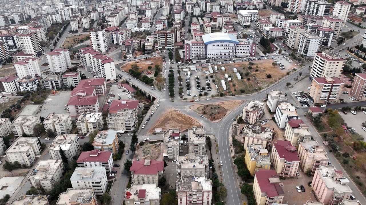 Kahramanmaraş’ta Çocuk Hastanesi Civarında Ulaşım Sorununa Neşter Vuracak Projeye Start Verdi