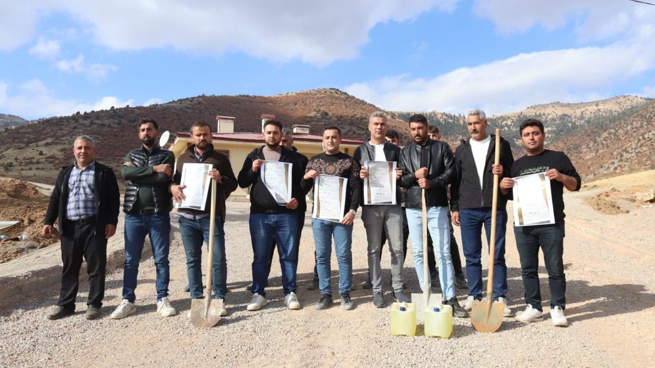 Kahramanmaraş’ta Köy Evleri İnşaatında ödeme krizi!