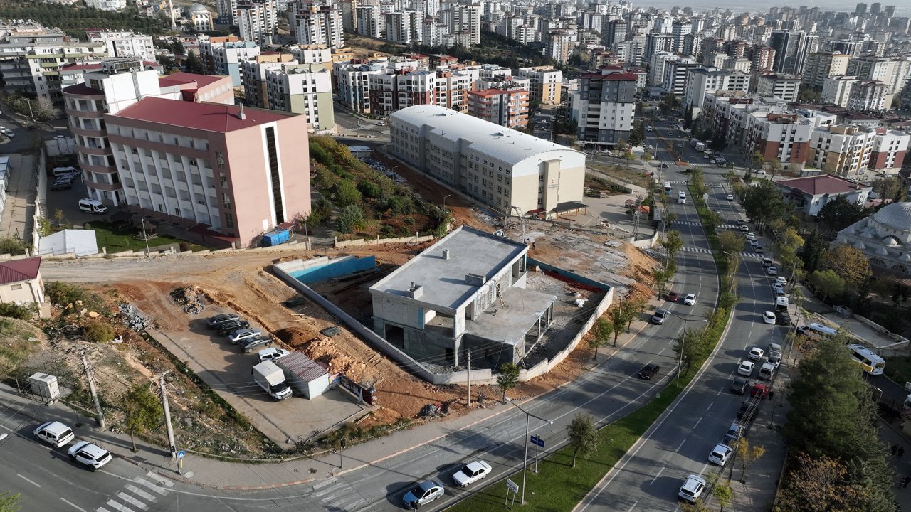 Çocukların Yeni Sosyal ve Kültürel Merkezi Hızla Yükseliyor