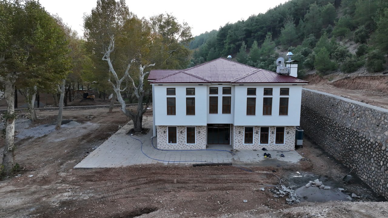 Çınaraltı Sosyal Tesisleri’nde Sona Doğru!