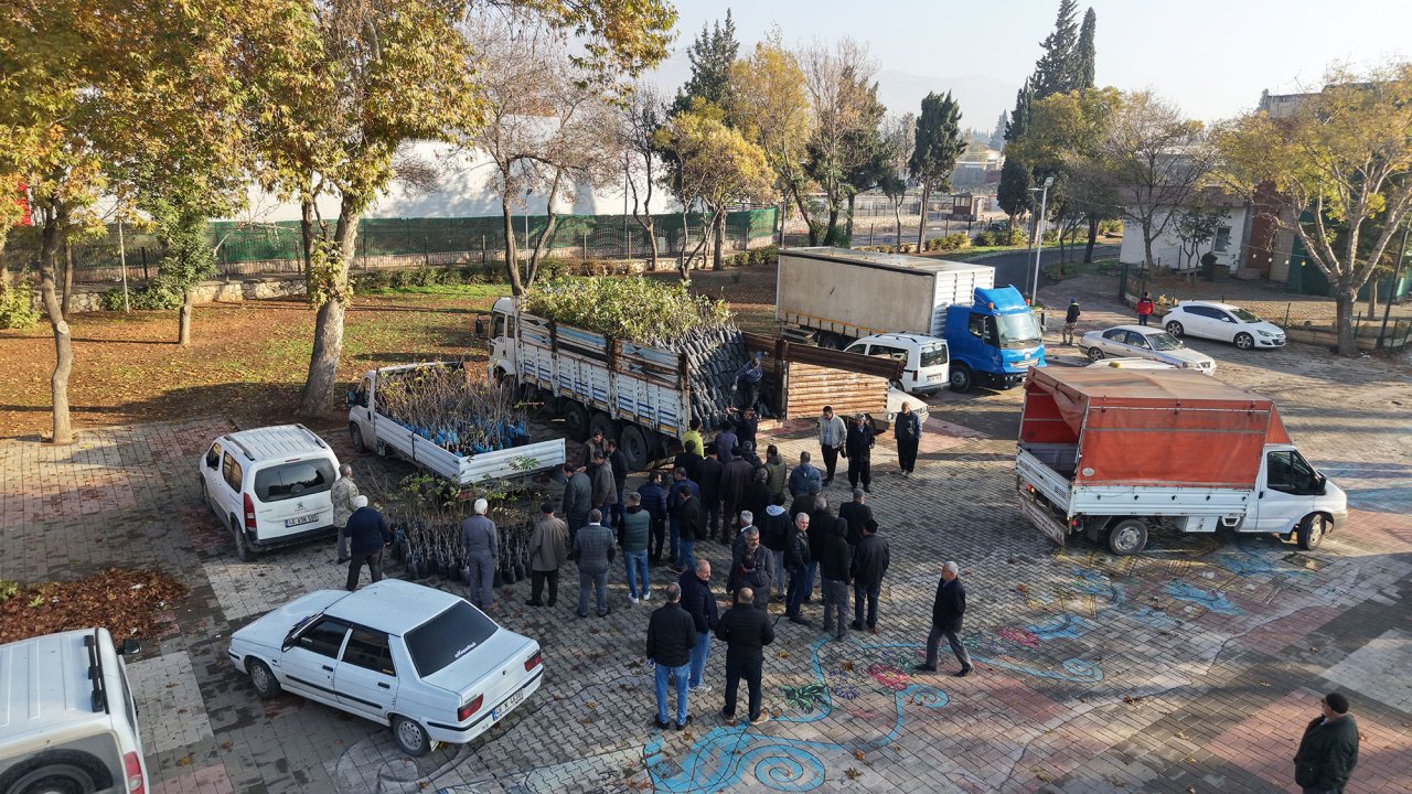 Kahramanmaraş’ta Bin 500 Üreticiye Fidan Desteği verildi!