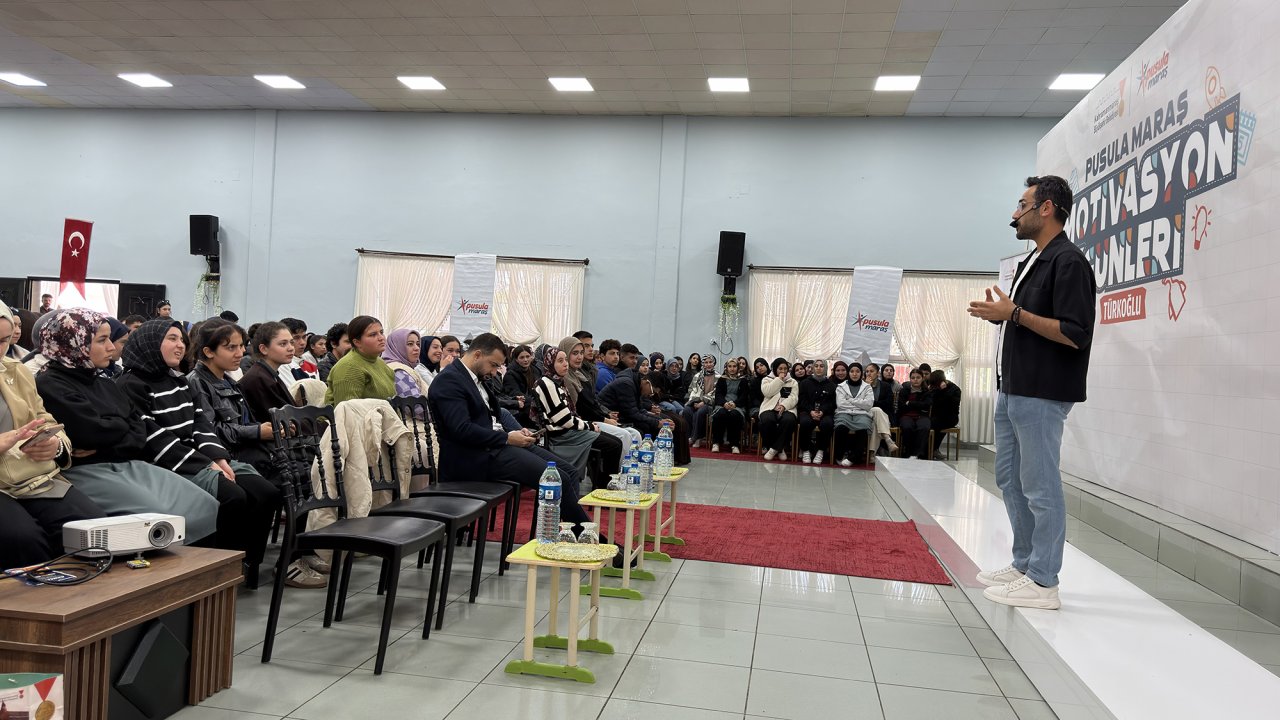 Sınavlara Hazırlıkta Büyükşehir Desteği; Gri Koç’la Motivasyon Günleri Başladı