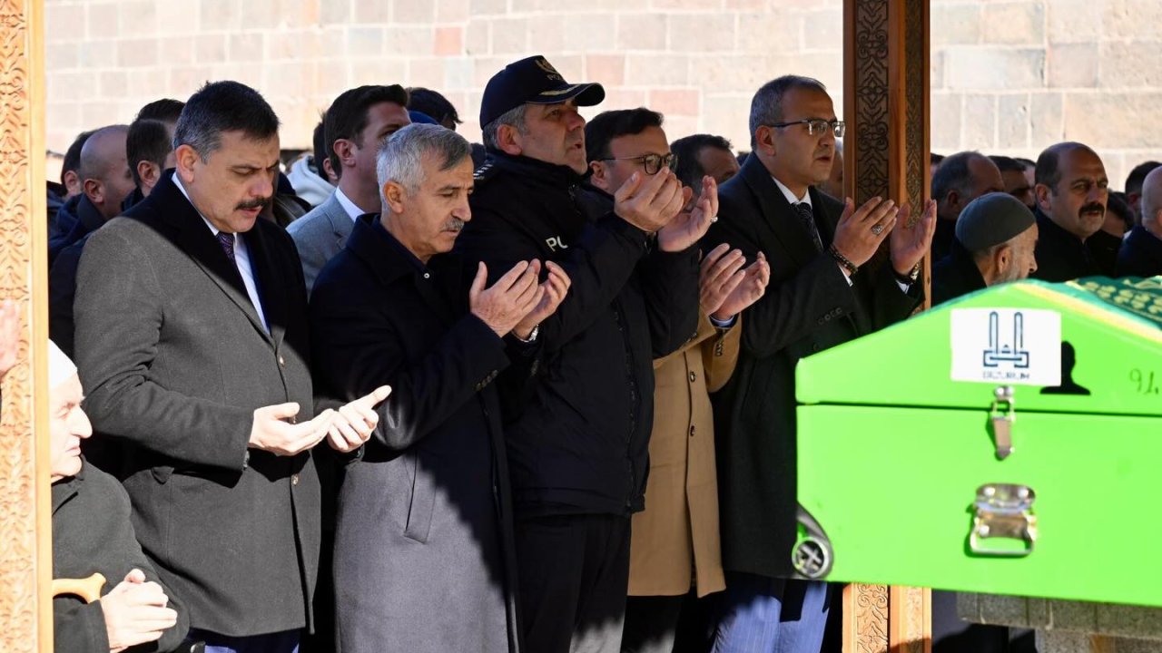 Kahramanmaraş Valisi Ünlüer’in acı günü!