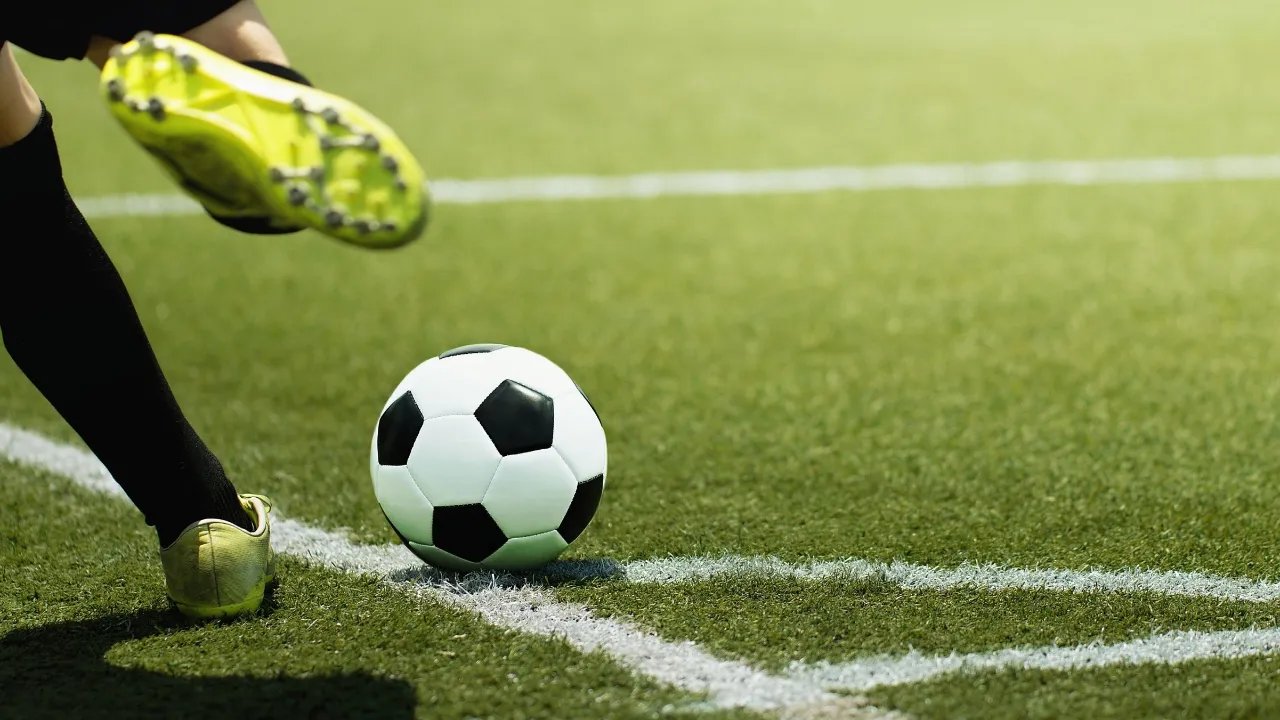 Hatayspor - Sarıyer Maçı Hangi Kanalda, Saat Kaçta? 1. Lig'de Kritik Haftanın Kapanışı!