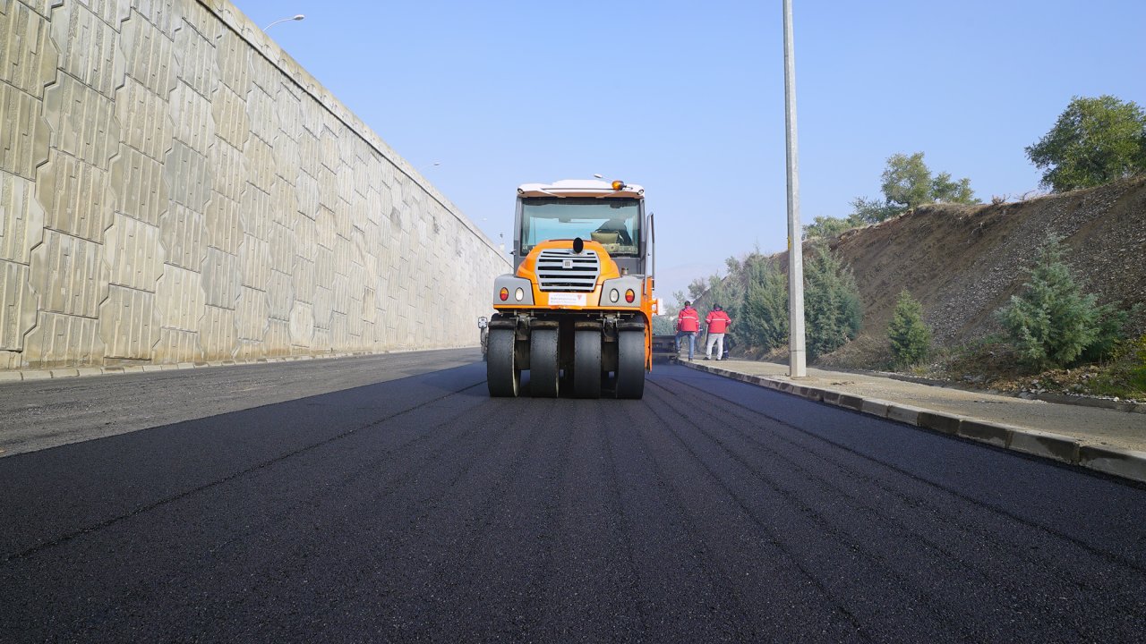 Kahramanmaraş'ta Sünbüllüye Kaymak Gibi Yol!