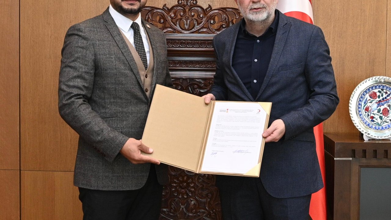 Sosyal Çalışmalarda Büyükşehir ve Kızılay’dan Önemli Adım!