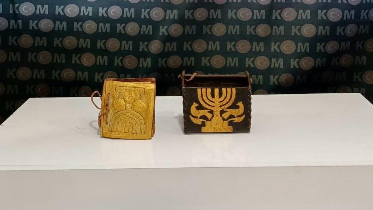 Kahramanmaraş’ta Tarihi Tevrat Kitabı Ele Geçirildi