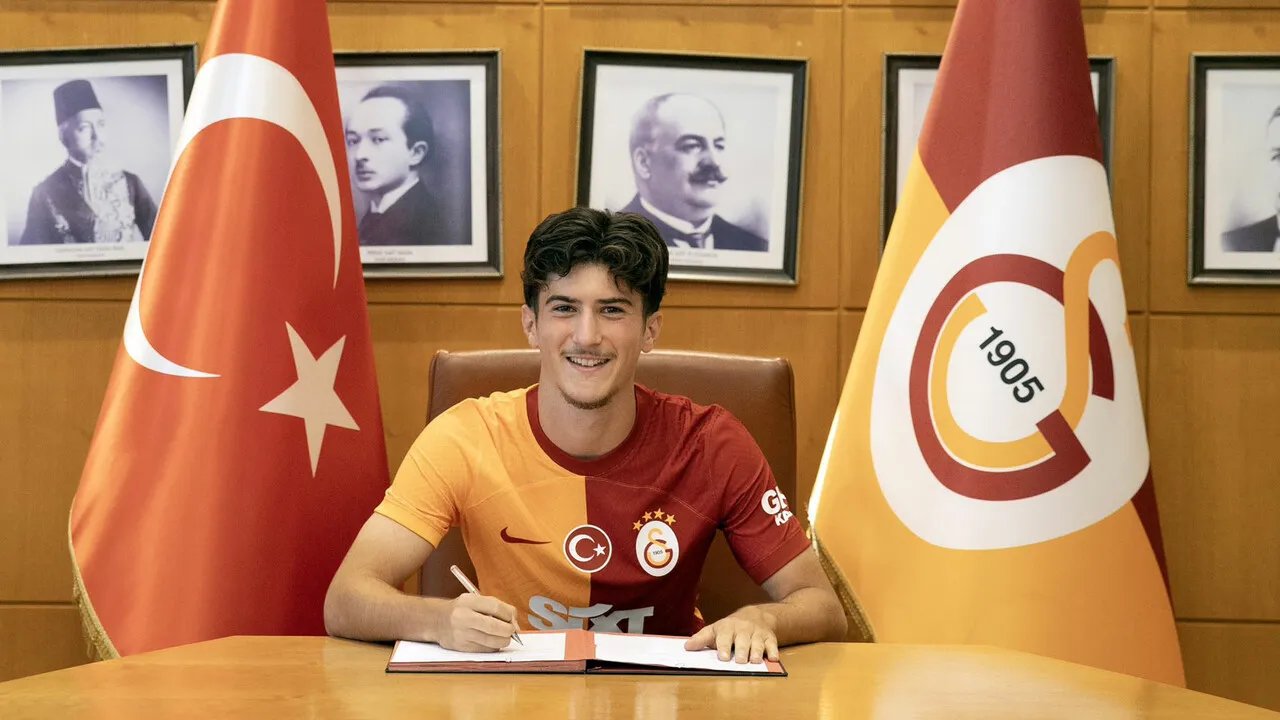 Gökdeniz Gürpüz kimdir?