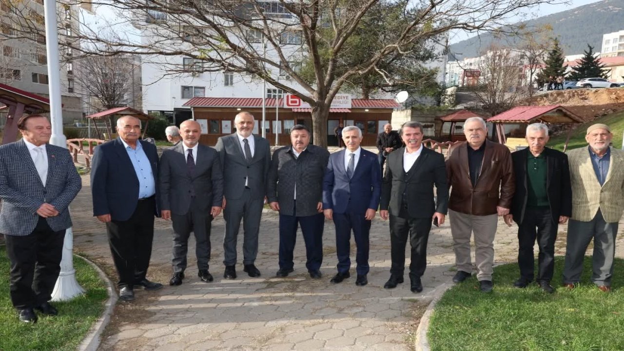 Kahramanmaraş Valisi Ünlüer, Belediye Başkanları Birliği'ni Ziyaret Etti!