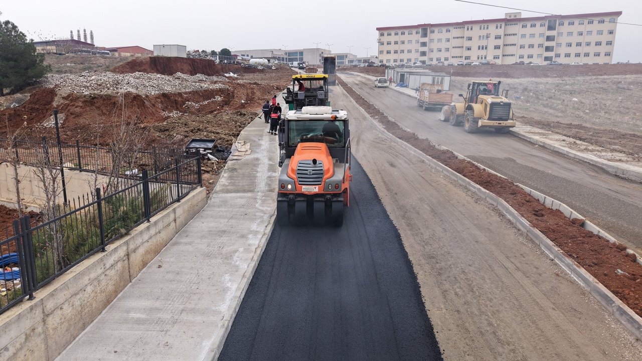 Kahramanmaraş Büyükşehir, Yeni Yurtlar İçin Yol İnşa Ediyor