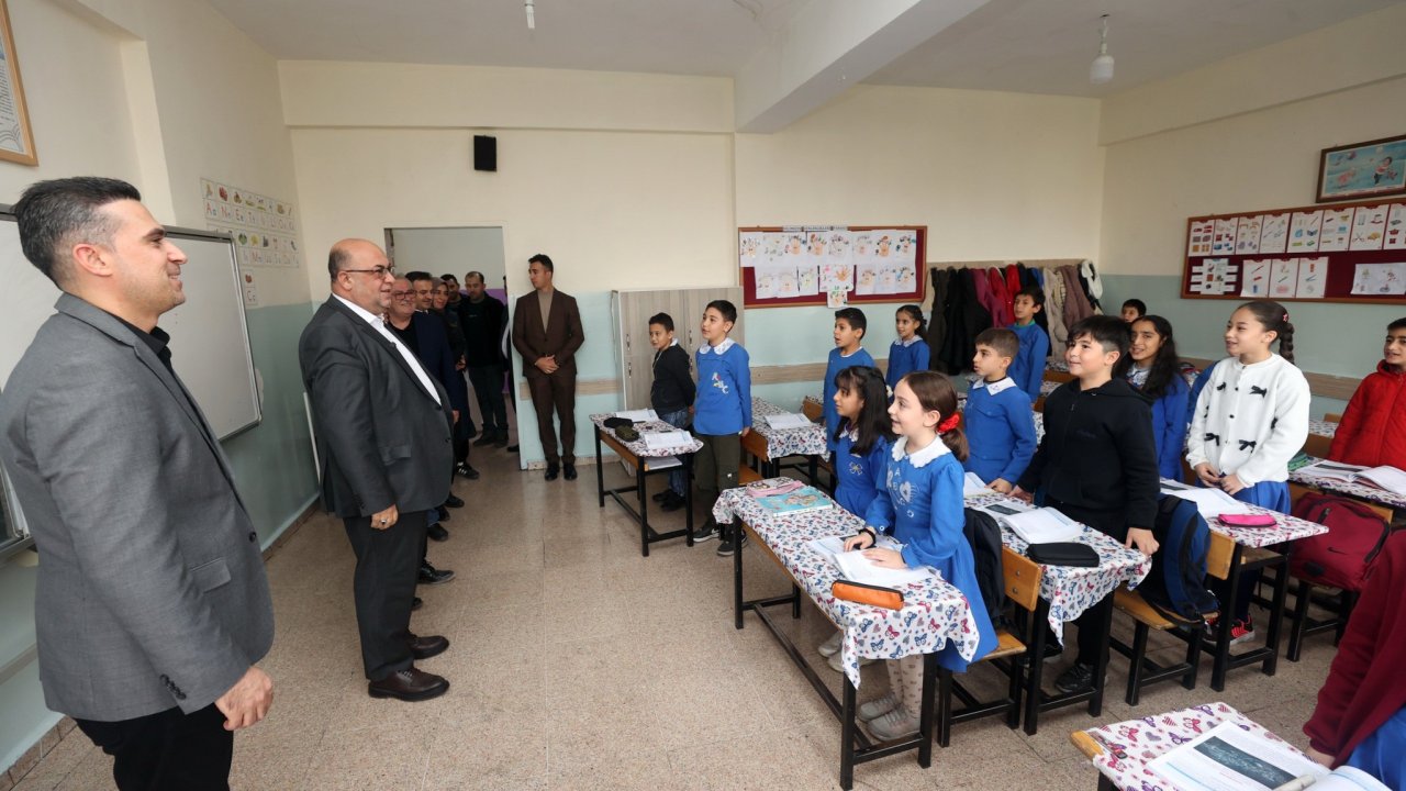 Başkan Akpınar, “Öğretmenim Olur Musun” Projesinde Öğrencilerle Buluştu