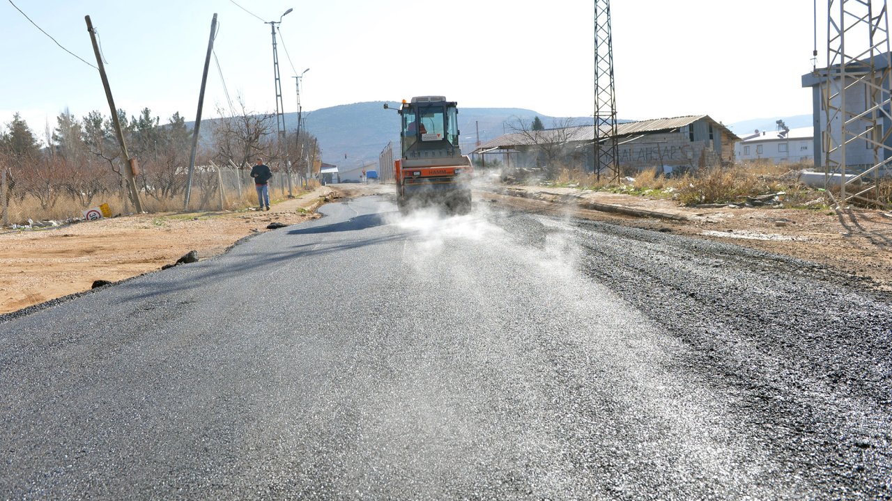 Pazarcık’ta Bir Mahallenin Daha yolu asfaltlandı!