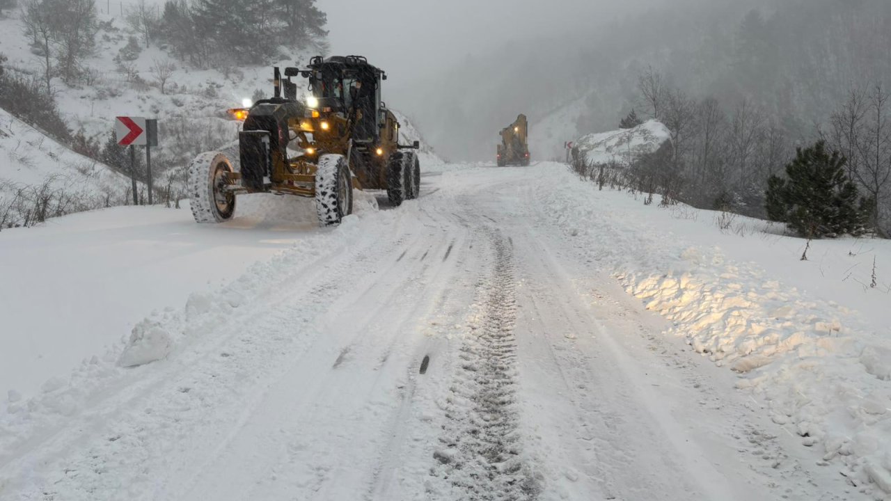 Onikişubat Belediyesi’nden karla mücadele!