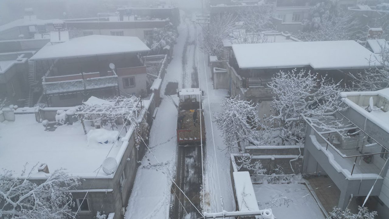 Dulkadiroğlu’nda Yoğun Kar Mesaisi! Ekipler 105 Mahallede Sahada