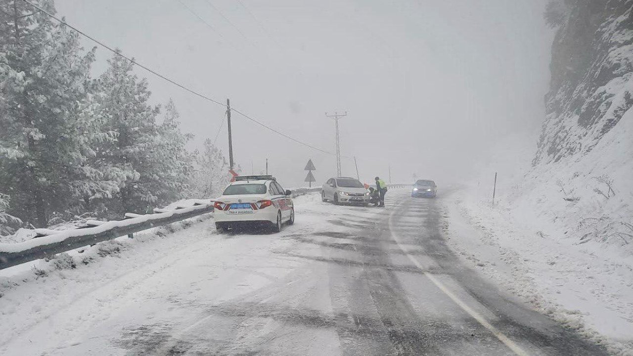 Kahramanmaraş-Kayseri yolu ulaşıma kapandı!