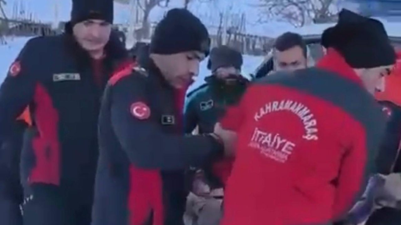Kahramanmaraş’ta Karda Mahsur Kalan Hastaya 12 Saatlik Çalışmayla Ulaşıldı!