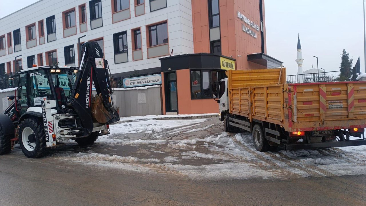 Kahramanmaraş’ta Okul Çevrelerinde Kış Mesaisi!