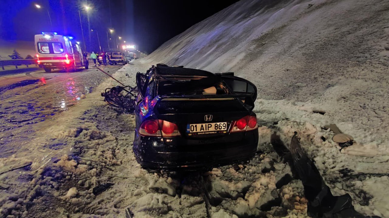 Kahramanmaraş’ta otomobil tıra arkadan çarptı! 2 yaralı