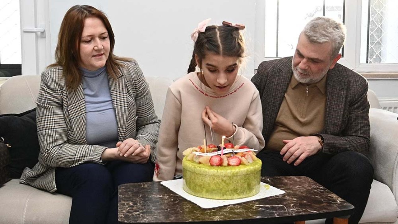 Başkan Görgel’den Emine’ye Doğum Günü Sürprizi!