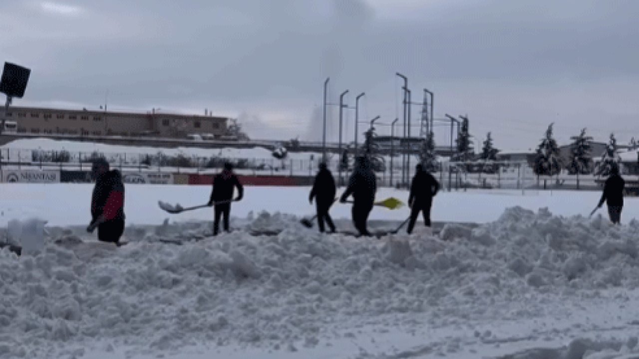 Kahramanmaraş’ta Maç İçin Zamana Karşı Yarış! İstiklalspor Maçı Son Anda Netleşecek